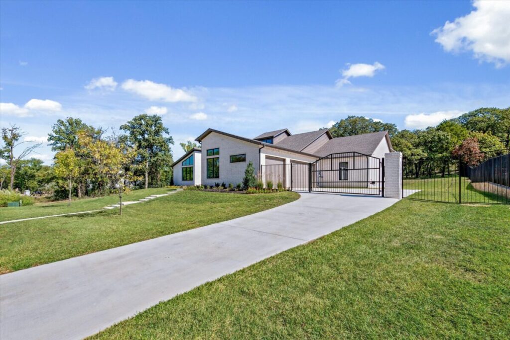 2017 Tranquil Ct, Keller