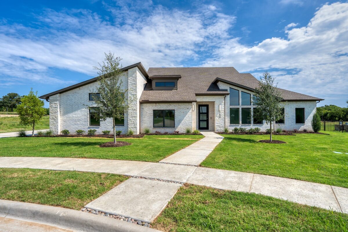 190 Dundee Ct, Argyle