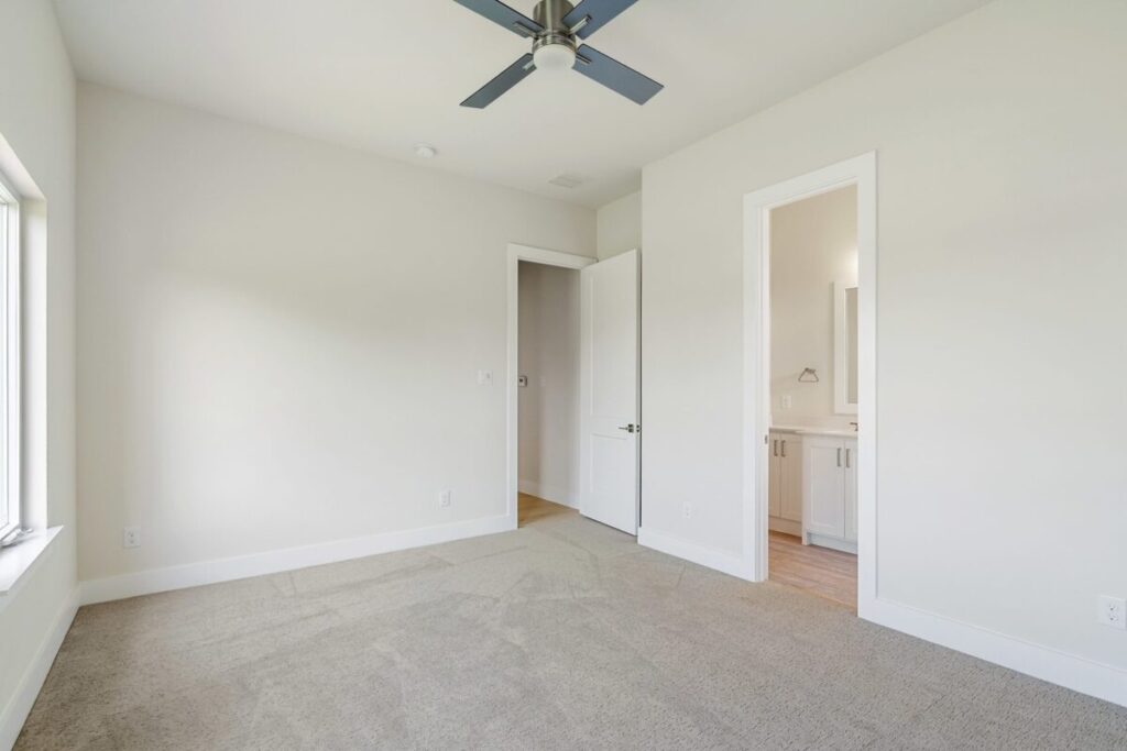 190 Dundee Ct, Argyle