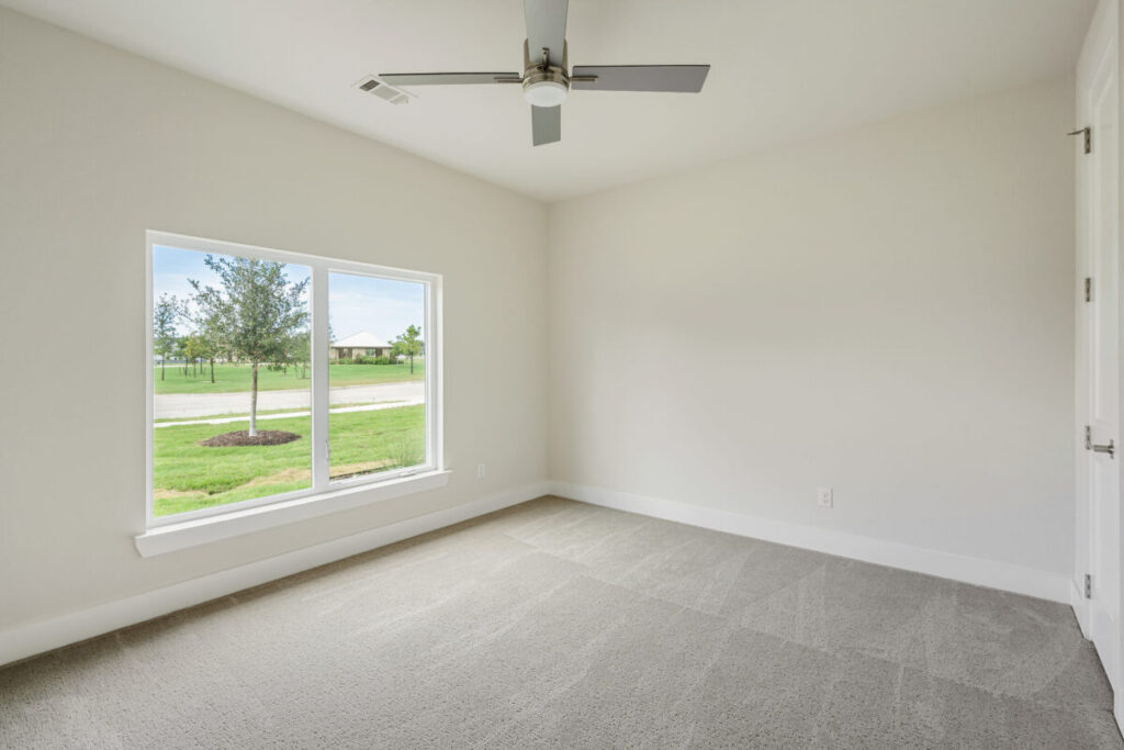 190 Dundee Ct, Argyle