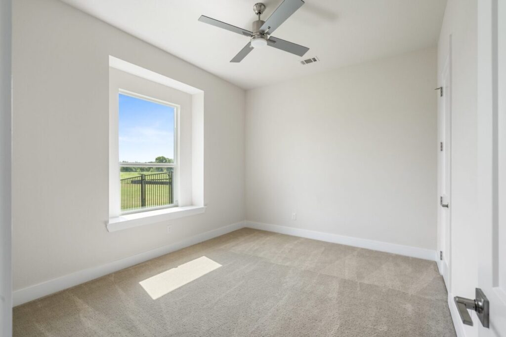 190 Dundee Ct, Argyle