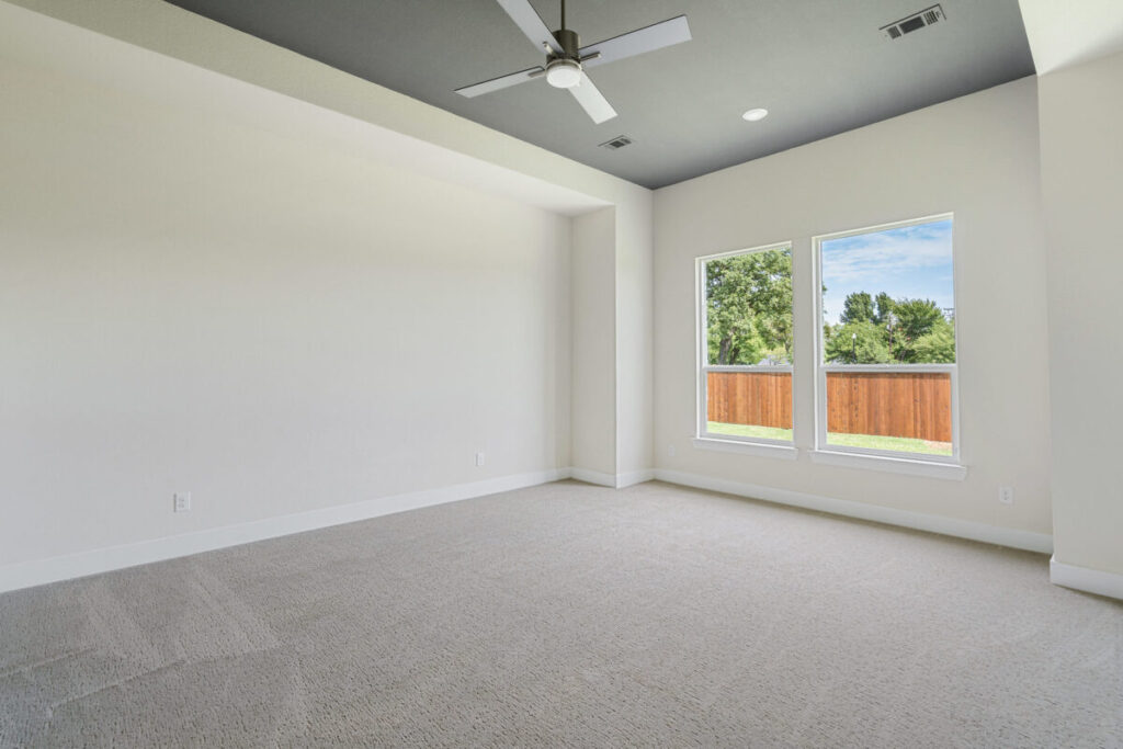 190 Dundee Ct, Argyle