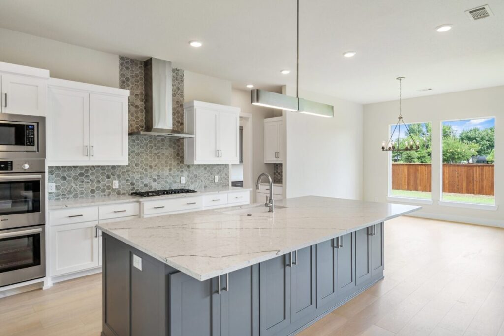 190 Dundee Ct, Argyle