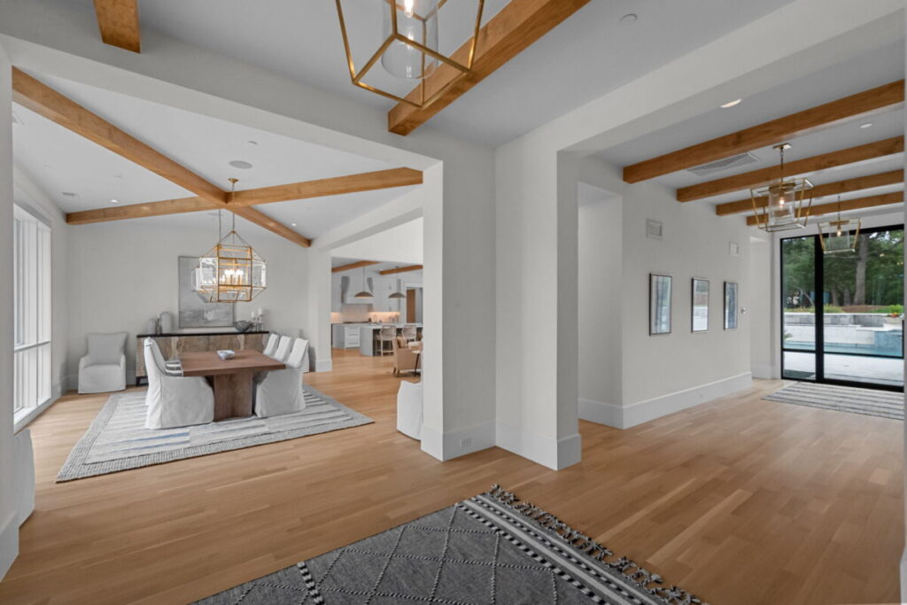 Hill Country Glam, Westlake