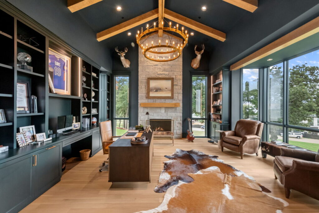 Hill Country Glam, Westlake