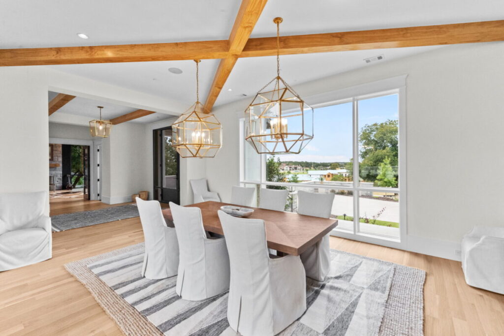 Hill Country Glam, Westlake