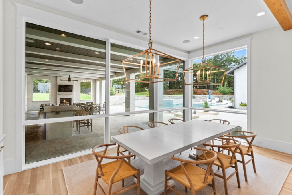 Hill Country Glam, Westlake