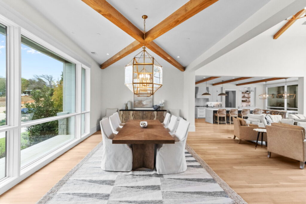 Hill Country Glam, Westlake