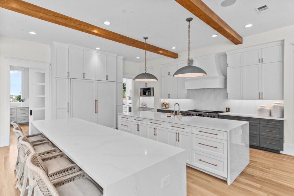 Hill Country Glam, Westlake