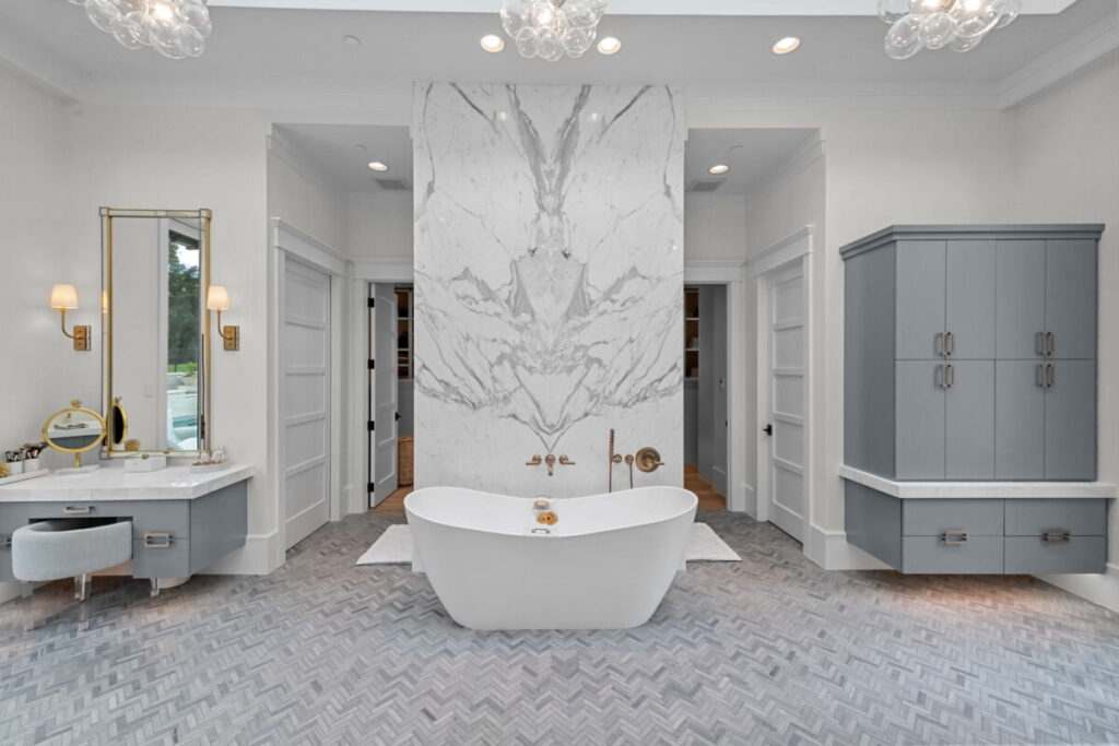 Hill Country Glam, Westlake