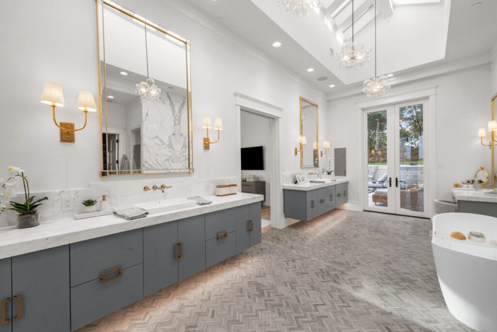 Hill Country Glam, Westlake