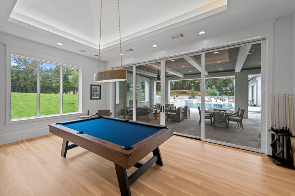 Hill Country Glam, Westlake