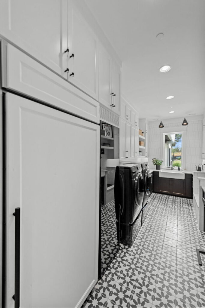 Hill Country Glam, Westlake